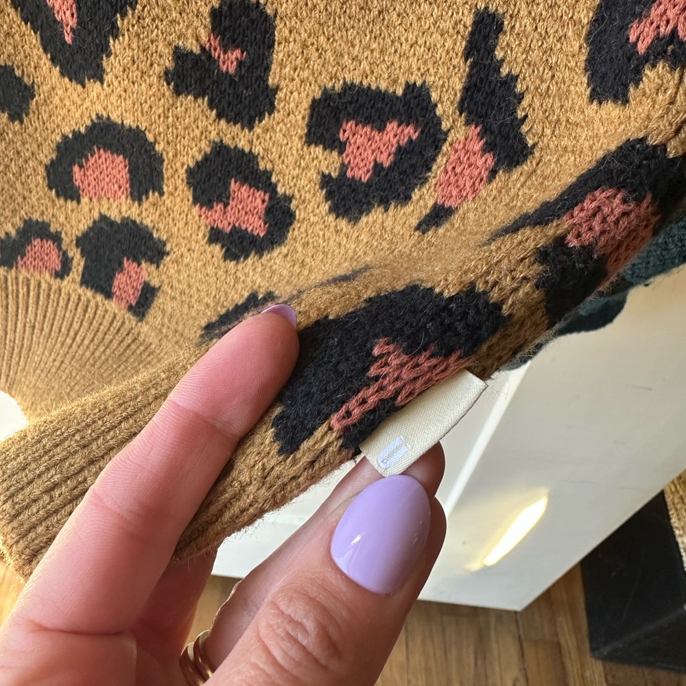 Uo Sweater - image 3